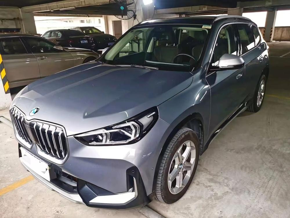 BMW X1 2023 — фото автомобиля