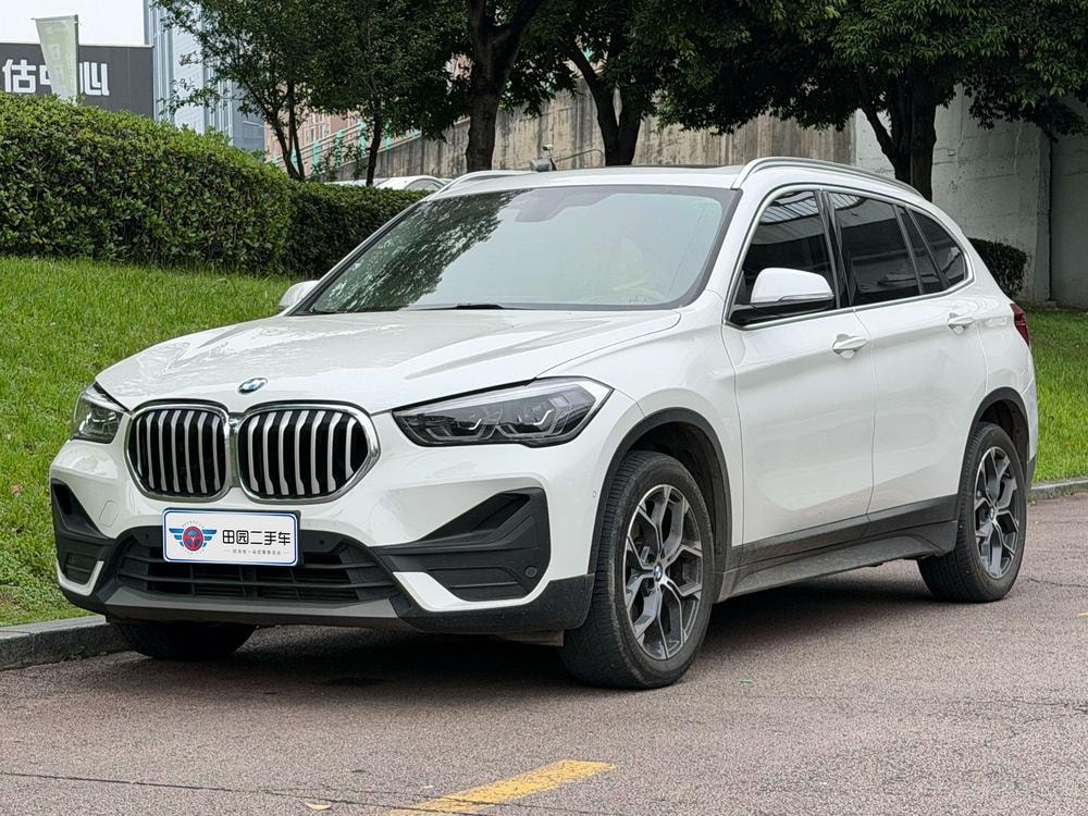 BMW X1 2020 — фото автомобиля 1