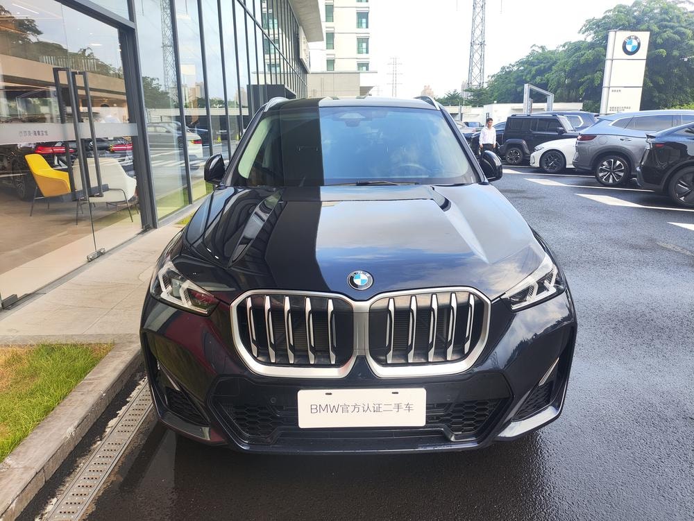 BMW X1 2023 — фото автомобиля 1