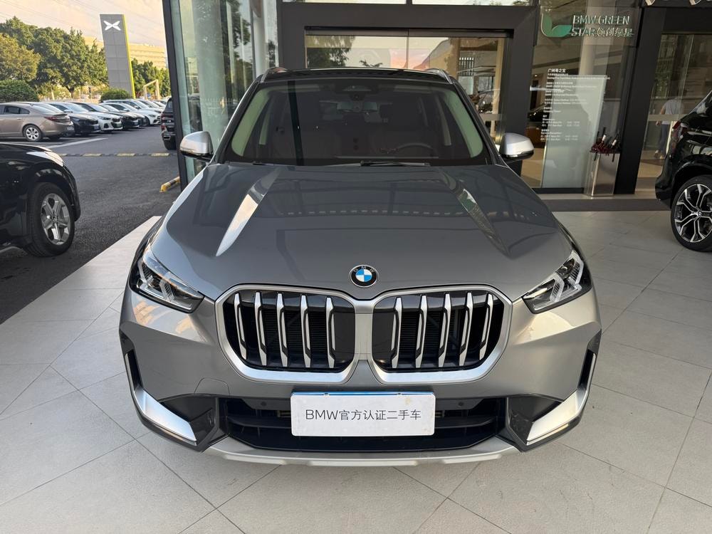 BMW X1 2023 — фото автомобиля