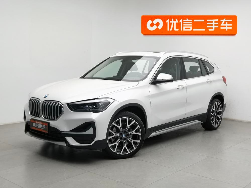 BMW X1 2022 — фото автомобиля 1