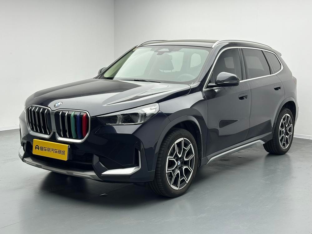 BMW X1 2023 — фото автомобиля