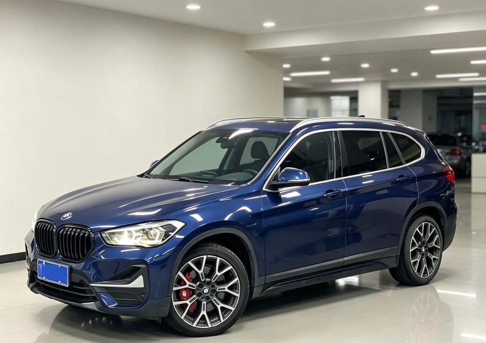 BMW X1 2020 — фото автомобиля 1