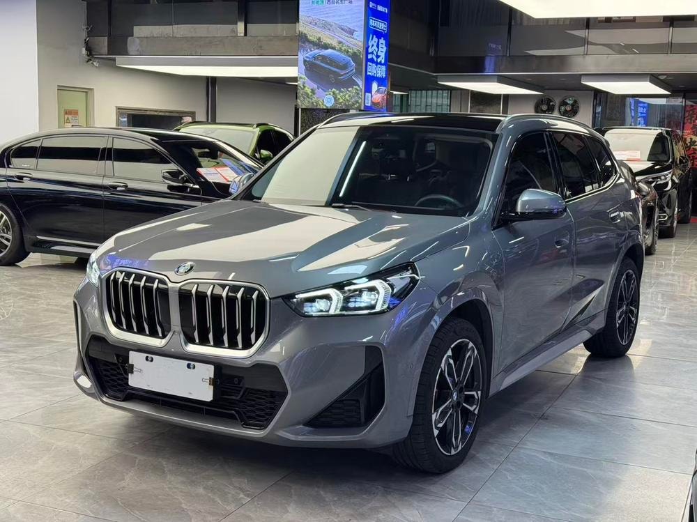 BMW X1 2023 — фото автомобиля