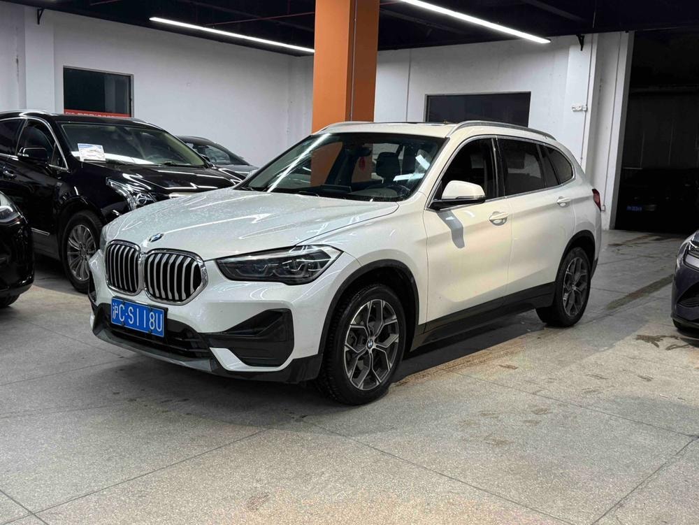 BMW X1 2020 — фото автомобиля 1