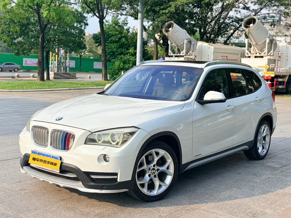 BMW X1 2014 — фото автомобиля