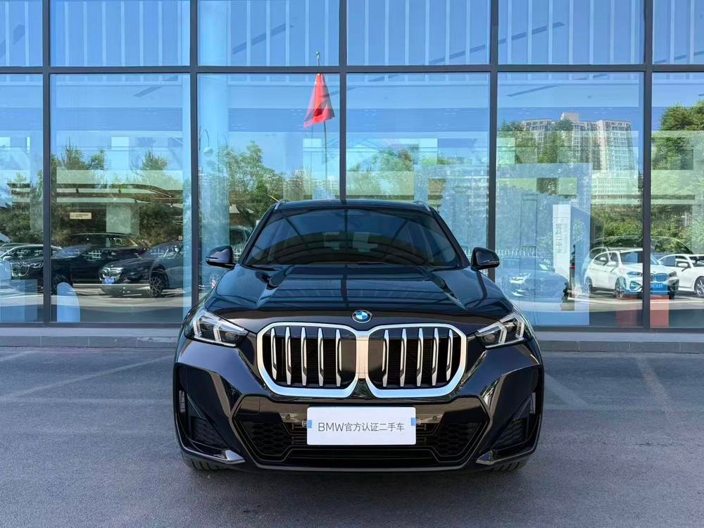 BMW X1 2023 — фото автомобиля