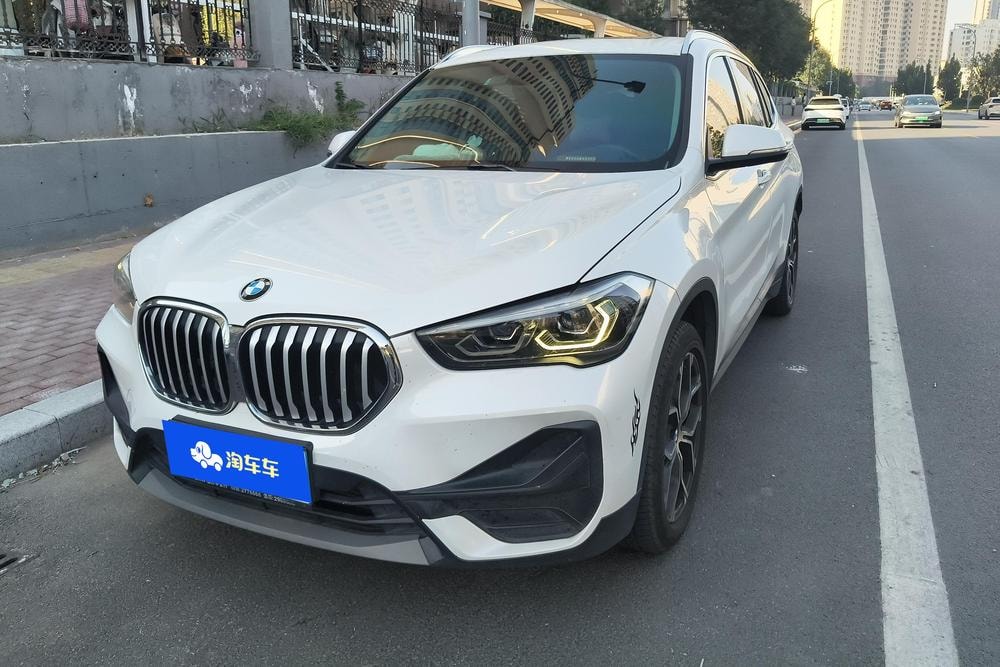 BMW X1 2020 — фото автомобиля 1