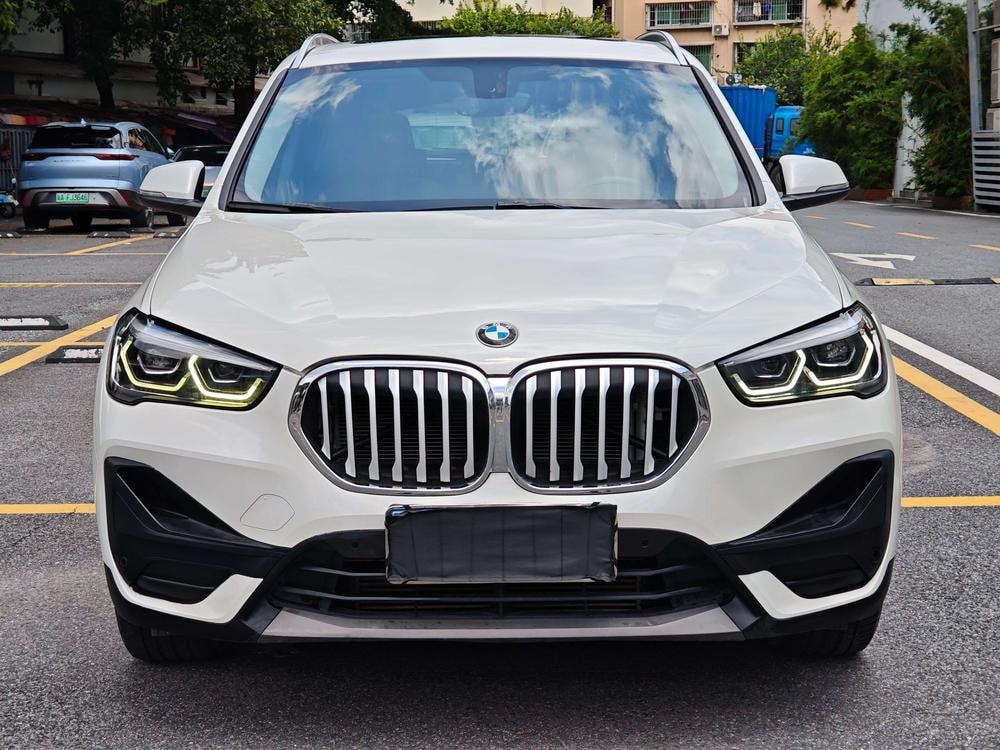 BMW X1 2020 — фото автомобиля 1