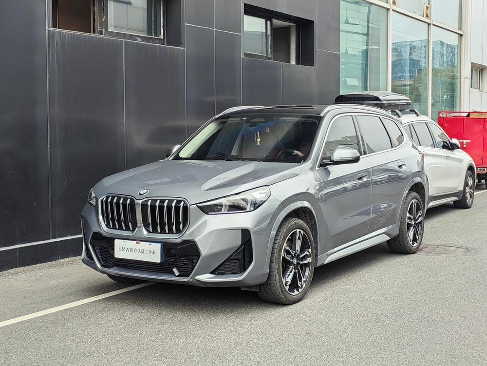 BMW X1 2023 — фото автомобиля 1