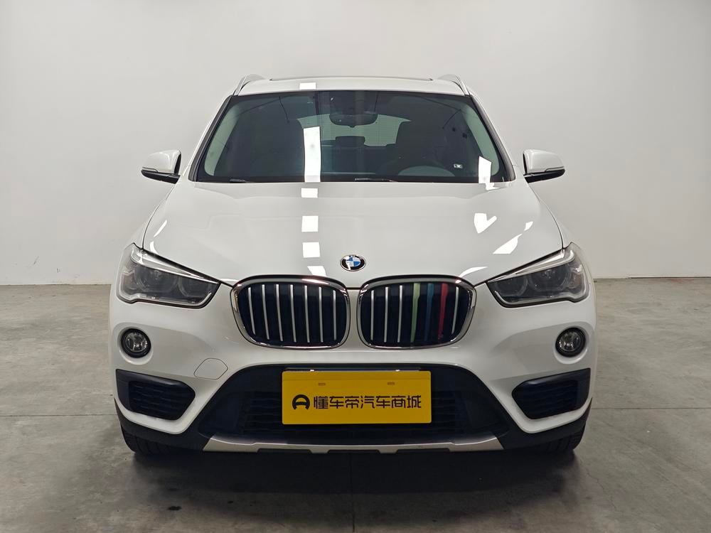 BMW X1 2018 — фото автомобиля
