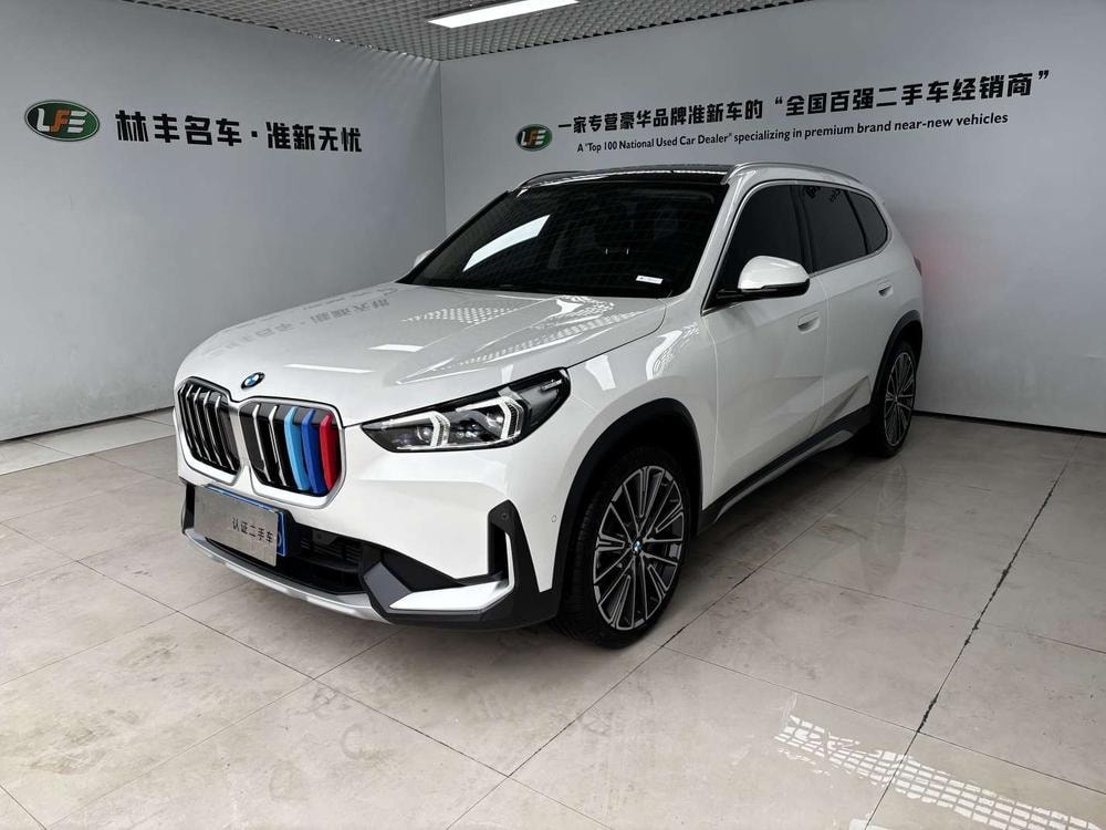 BMW X1 2025 — фото автомобиля 1