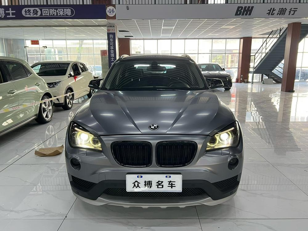 BMW X1 2015 — фото автомобиля
