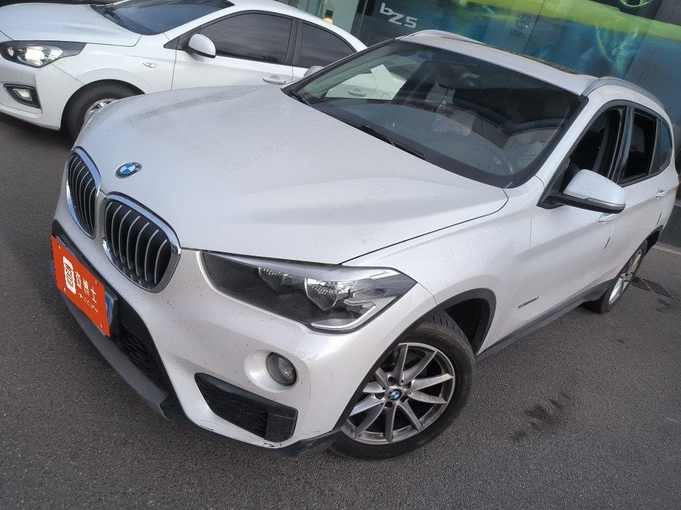 BMW X1 2018 — фото автомобиля