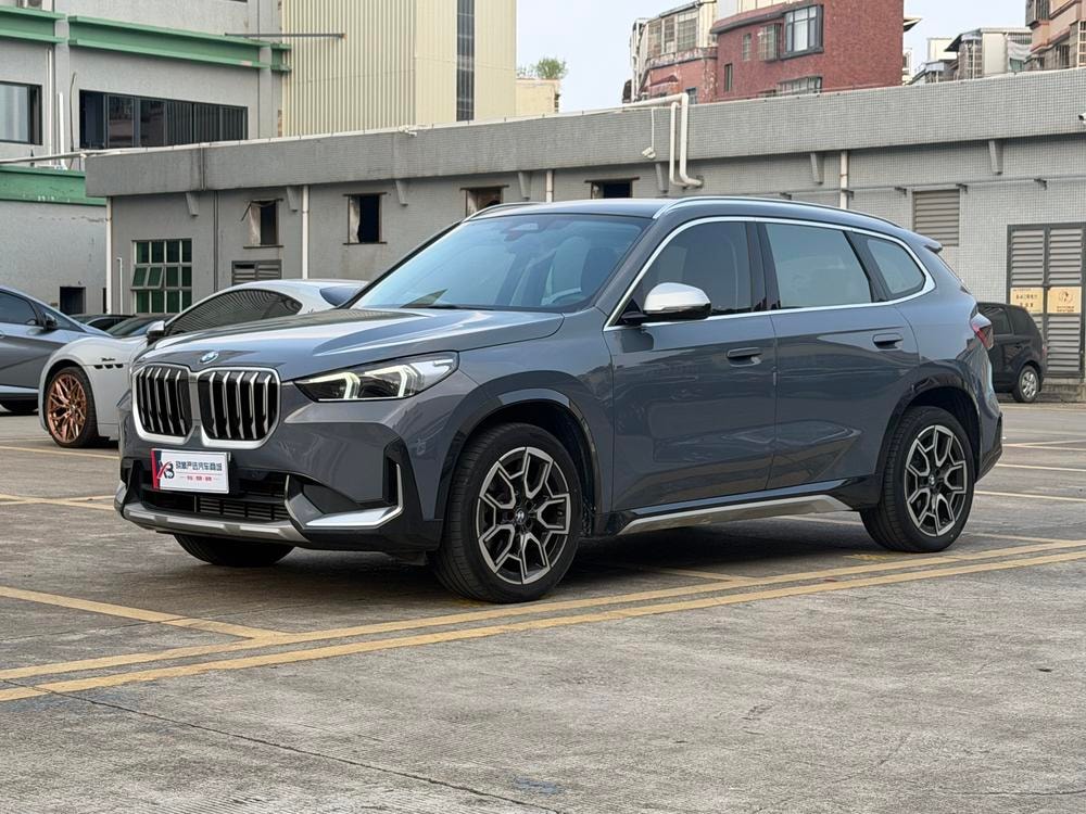 BMW X1 2023 — фото автомобиля 1