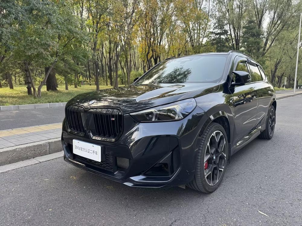 BMW X1 2024 — фото автомобиля