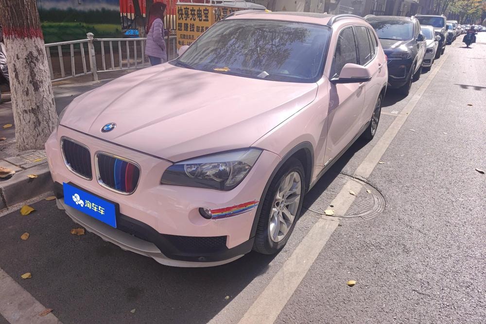 BMW X1 2015 — фото автомобиля