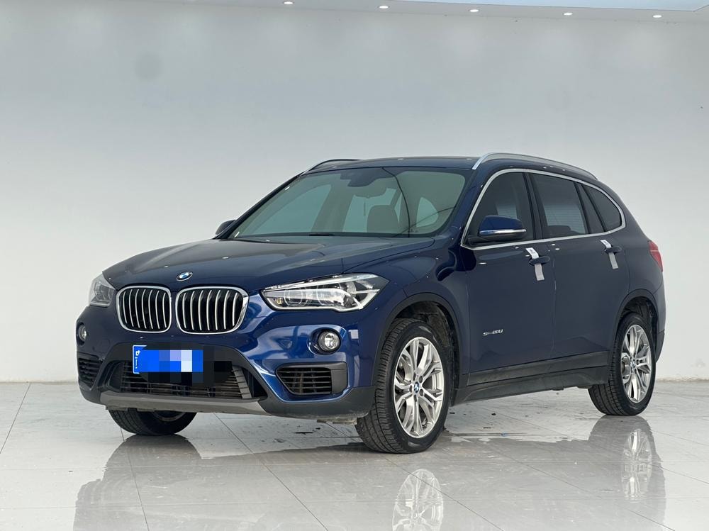 BMW X1 2018 — фото автомобиля