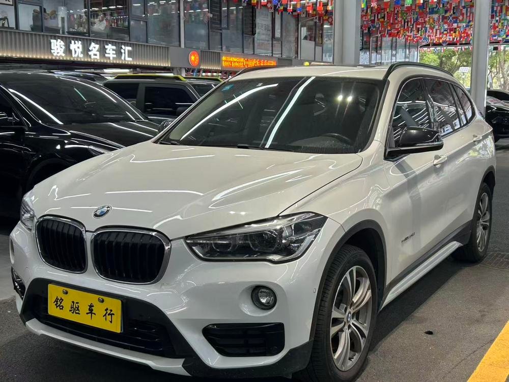 BMW X1 2016 — фото автомобиля