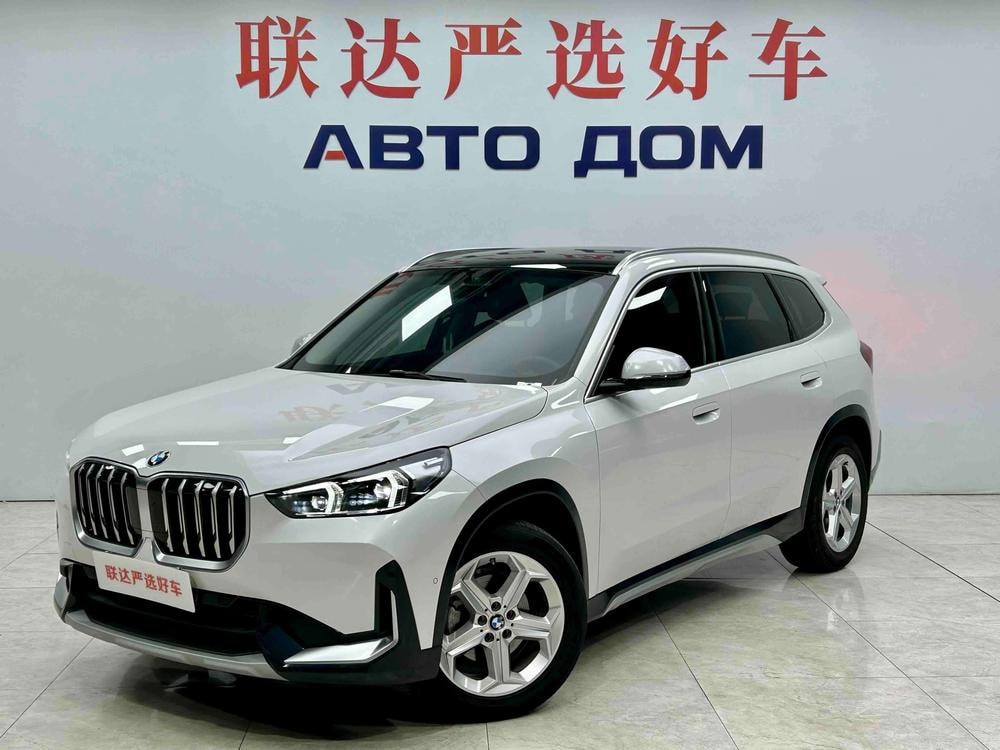 BMW X1 2023 — фото автомобиля