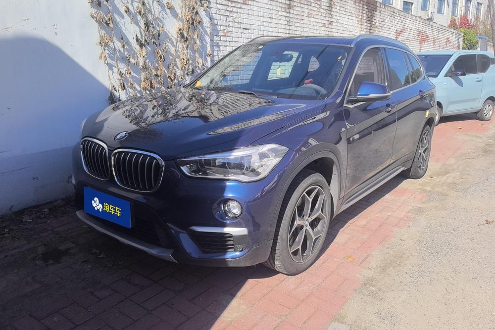 BMW X1 2019 — фото автомобиля