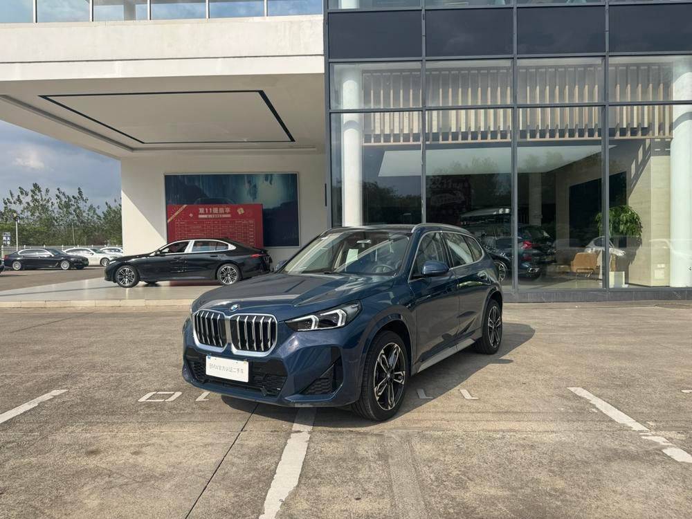 BMW X1 2025 — фото автомобиля