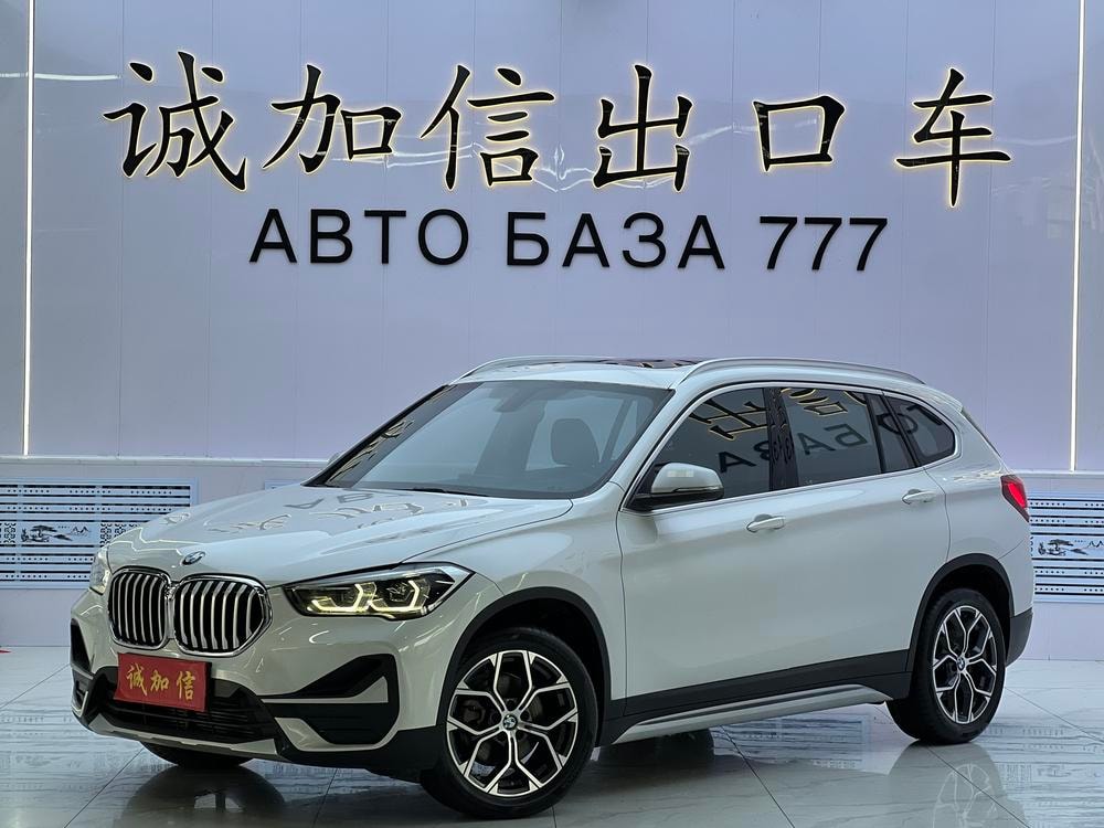 BMW X1 2022 — фото автомобиля