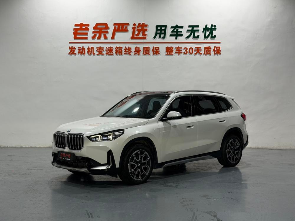 BMW X1 2023 — фото автомобиля