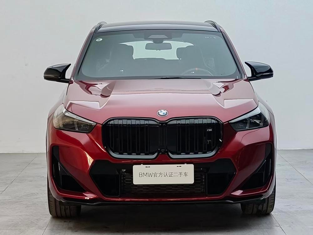 BMW X1 2024 — фото автомобиля