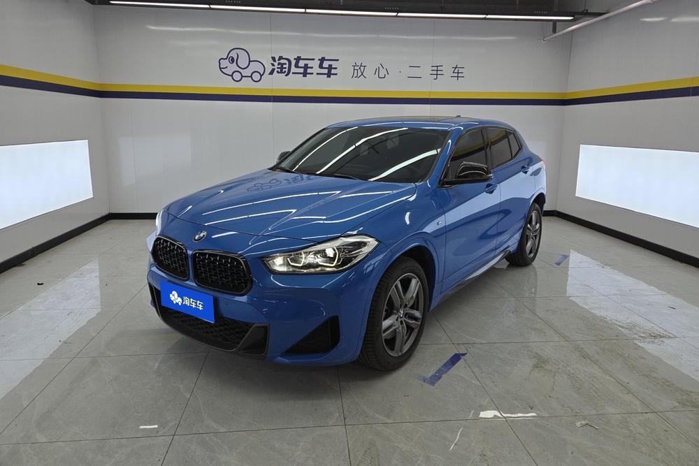 BMW X2 2023 — фото автомобиля 1