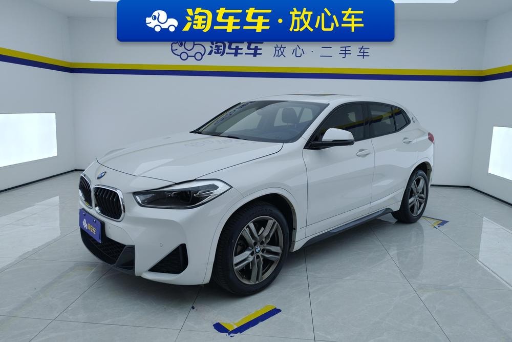 BMW X2 2021 — фото автомобиля 1