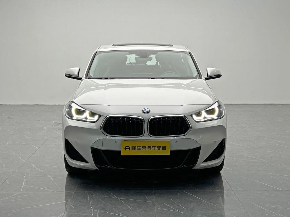 BMW X2 2022 — фото автомобиля