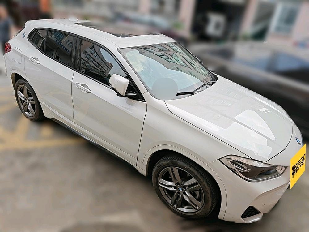 BMW X2 2022 — фото автомобиля