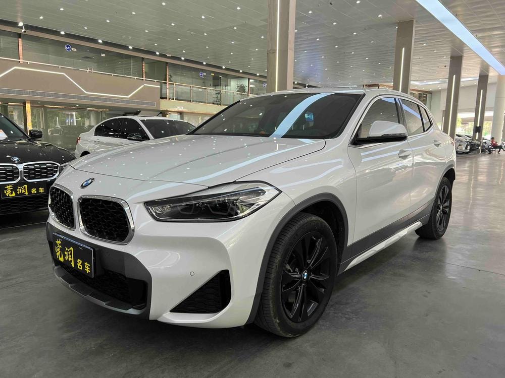 BMW X2 2023 — фото автомобиля