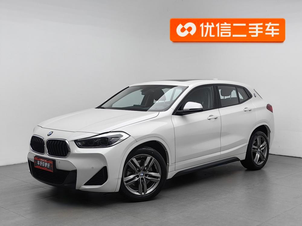 BMW X2 2021 — фото автомобиля 1