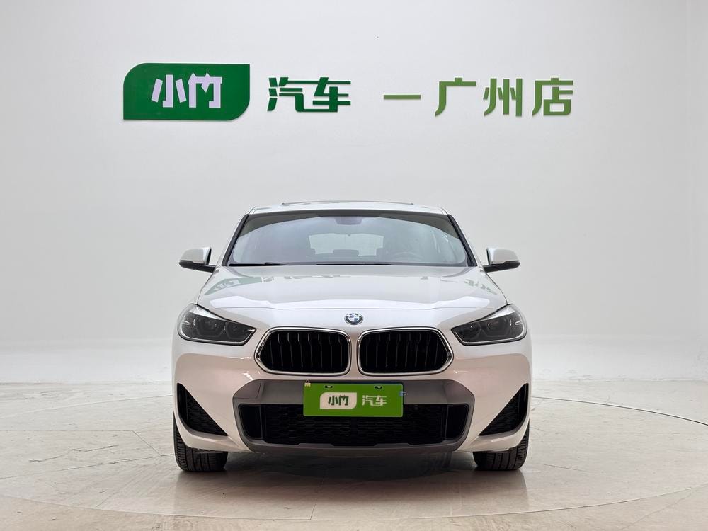 BMW X2 2021 — фото автомобиля