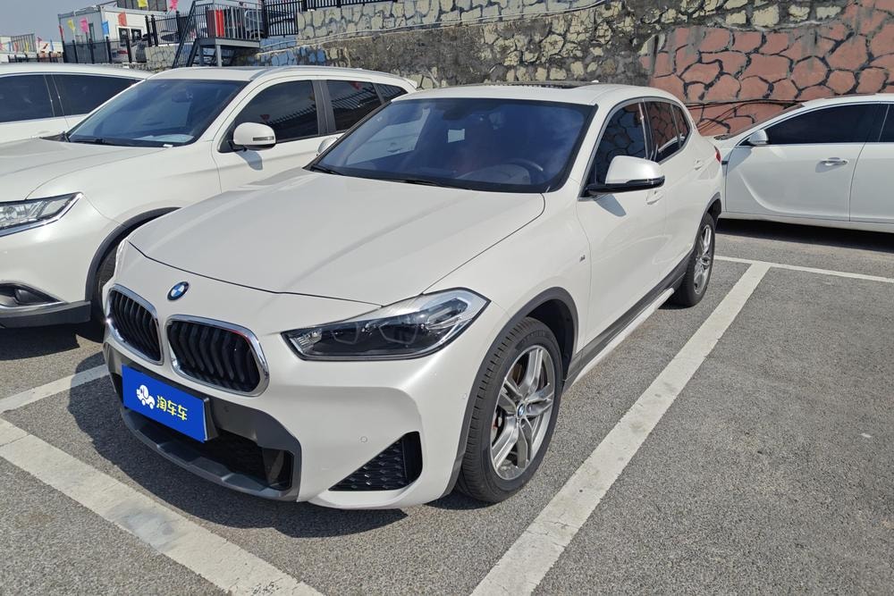 BMW X2 2020 — фото автомобиля