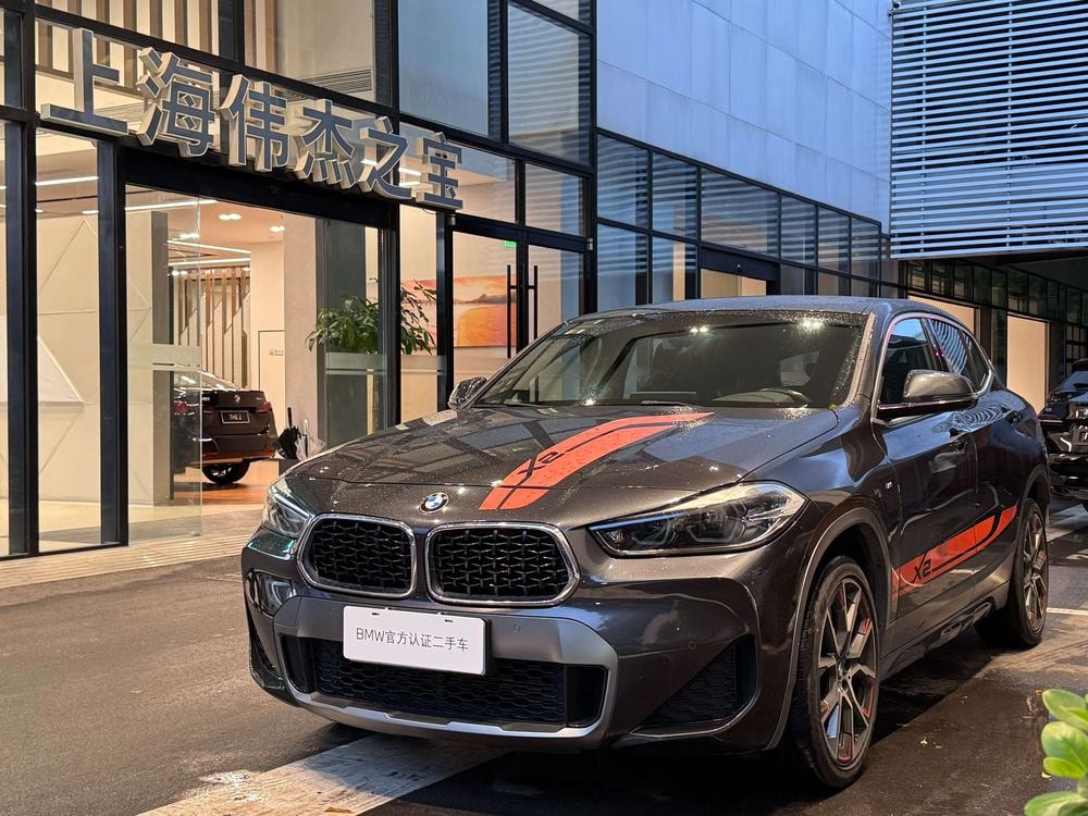 BMW X2 2022 — фото автомобиля