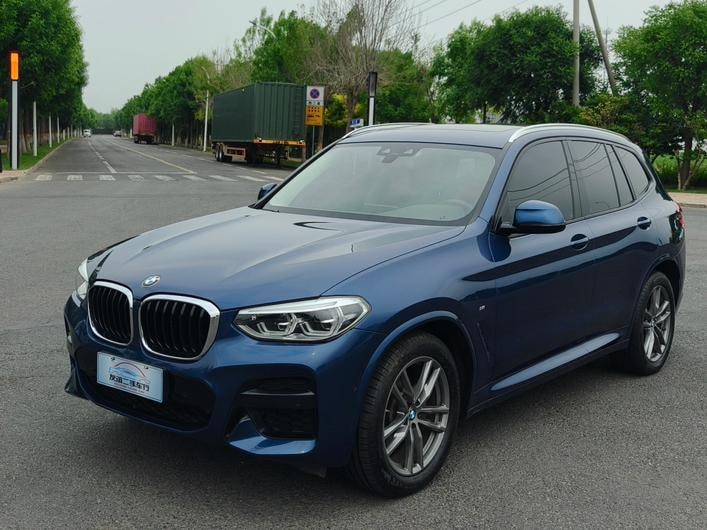 BMW X3 2019 — фото автомобиля 1