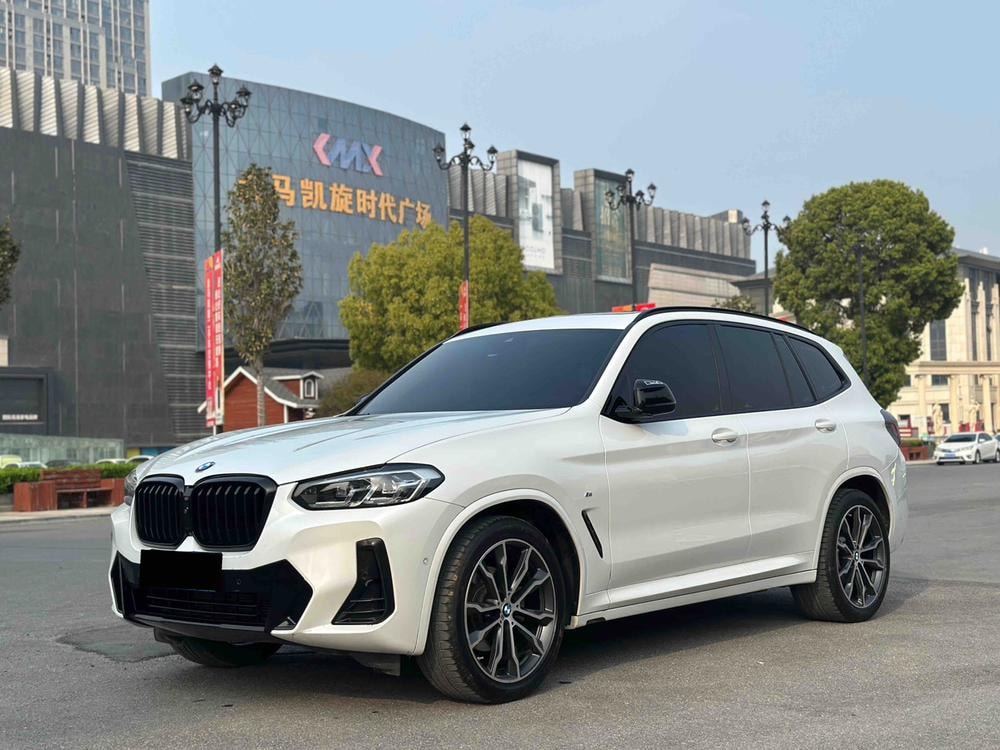 BMW X3 2023 — фото автомобиля