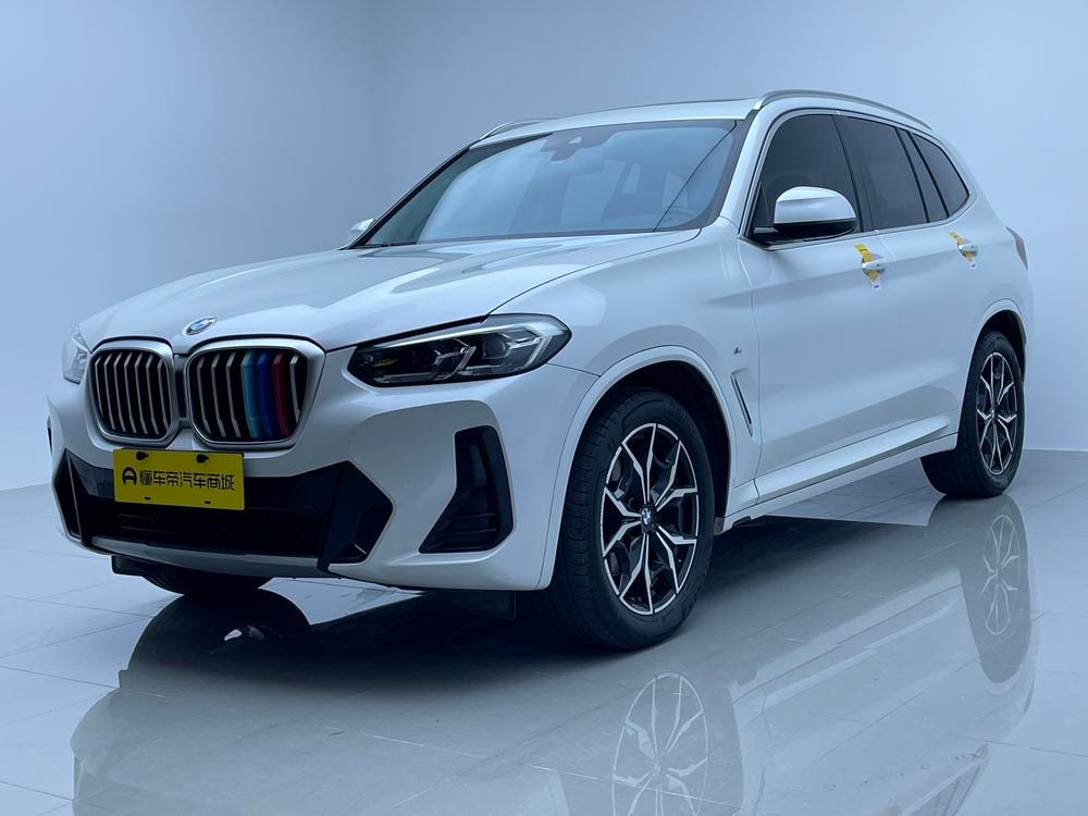 BMW X3 2022 — фото автомобиля