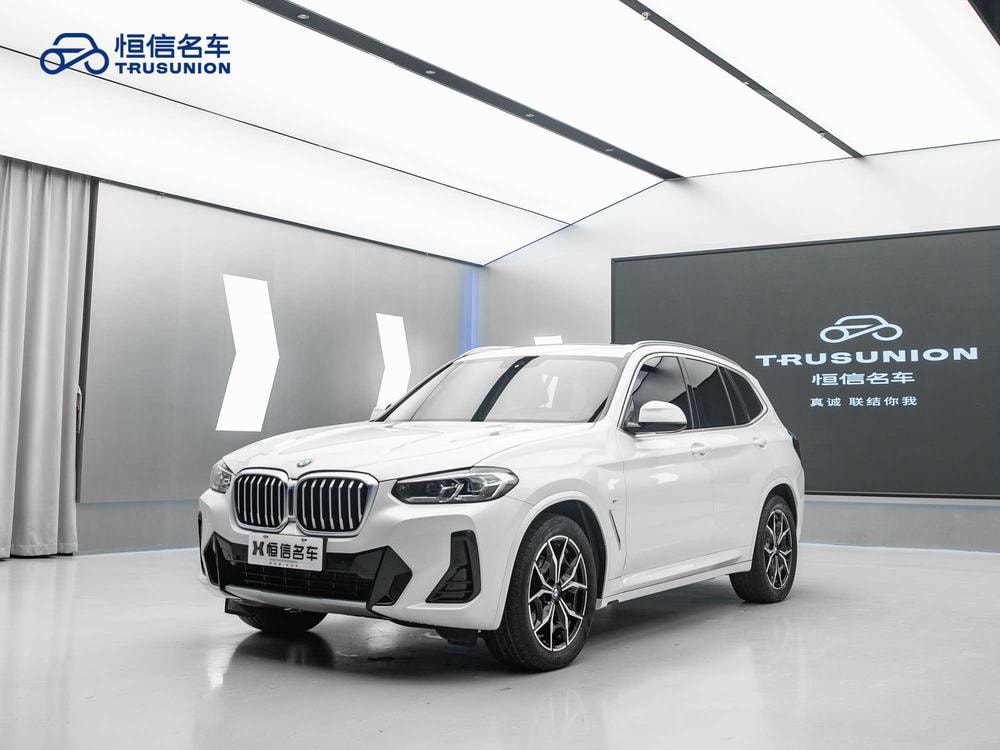 BMW X3 2022 — фото автомобиля 1