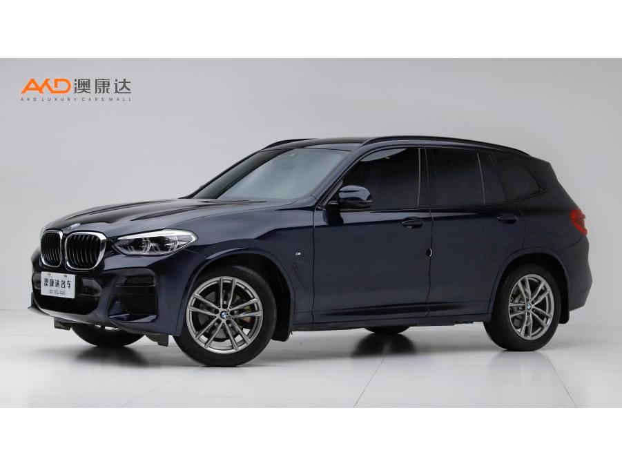 BMW X3 2021 — фото автомобиля