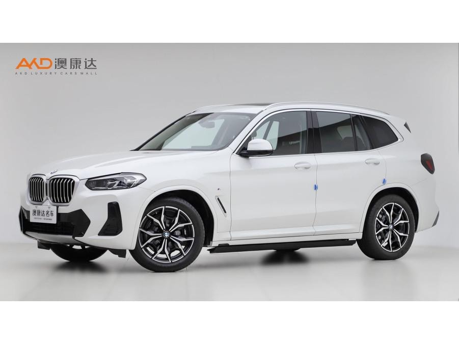 BMW X3 2022 — фото автомобиля 1