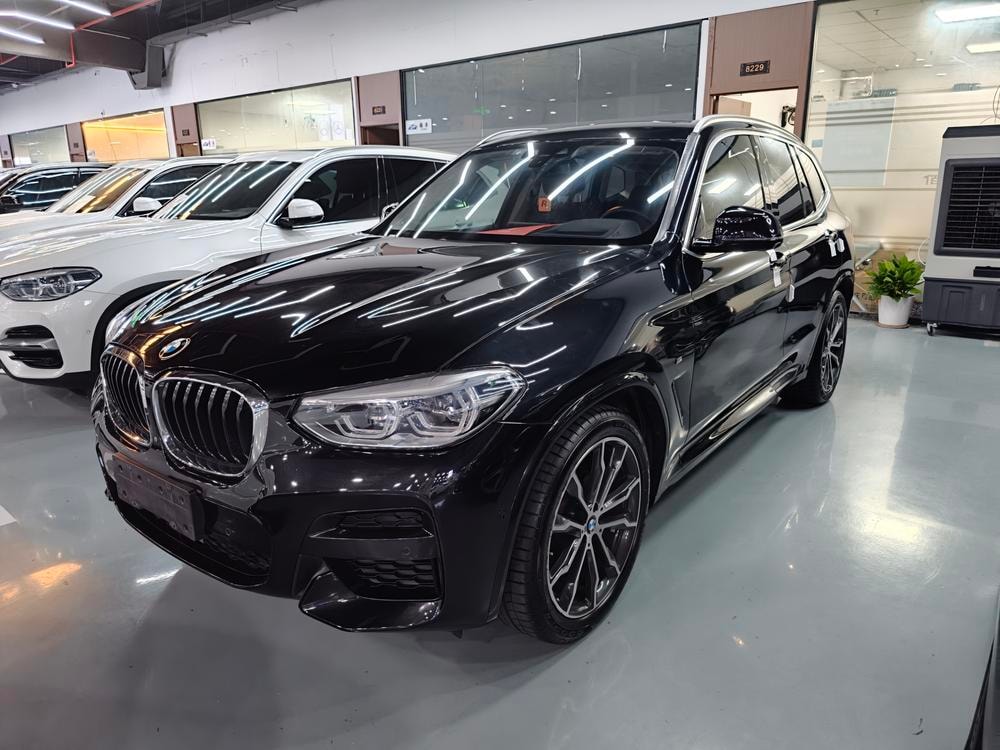 BMW X3 2020 — фото автомобиля
