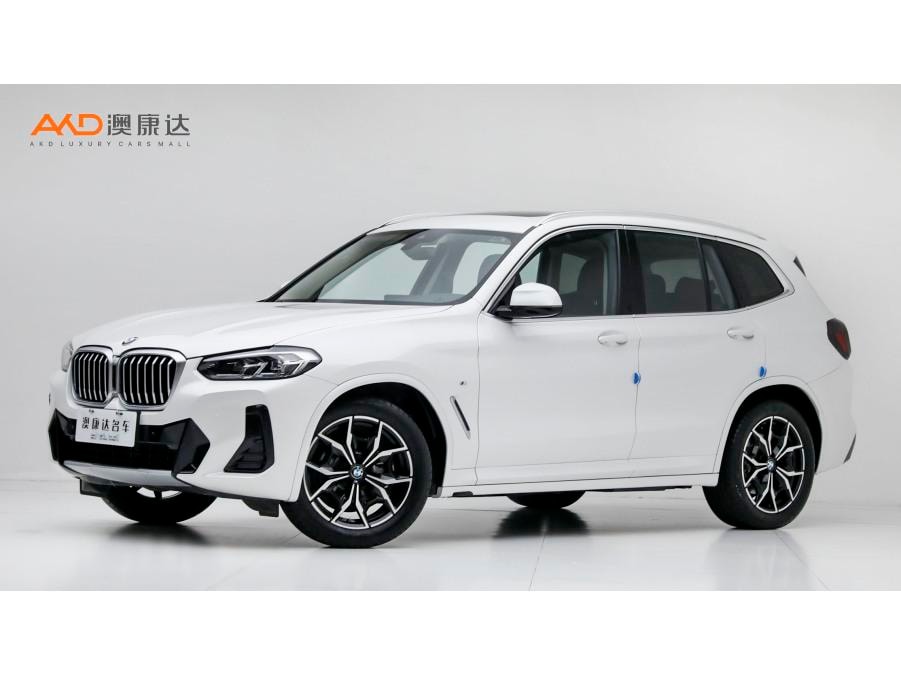 BMW X3 2023 — фото автомобиля 1