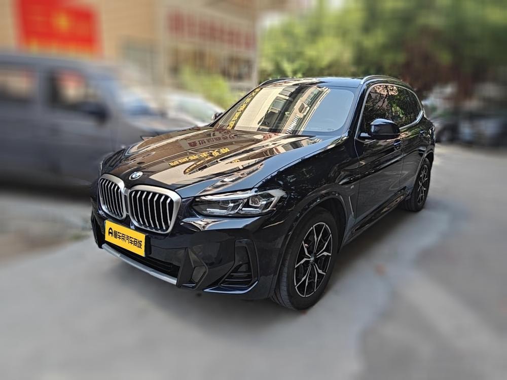 BMW X3 2022 — фото автомобиля 1
