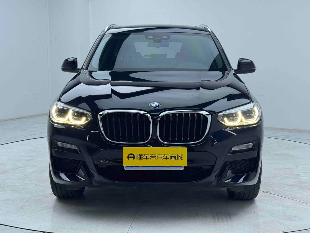 BMW X3 2018 — фото автомобиля