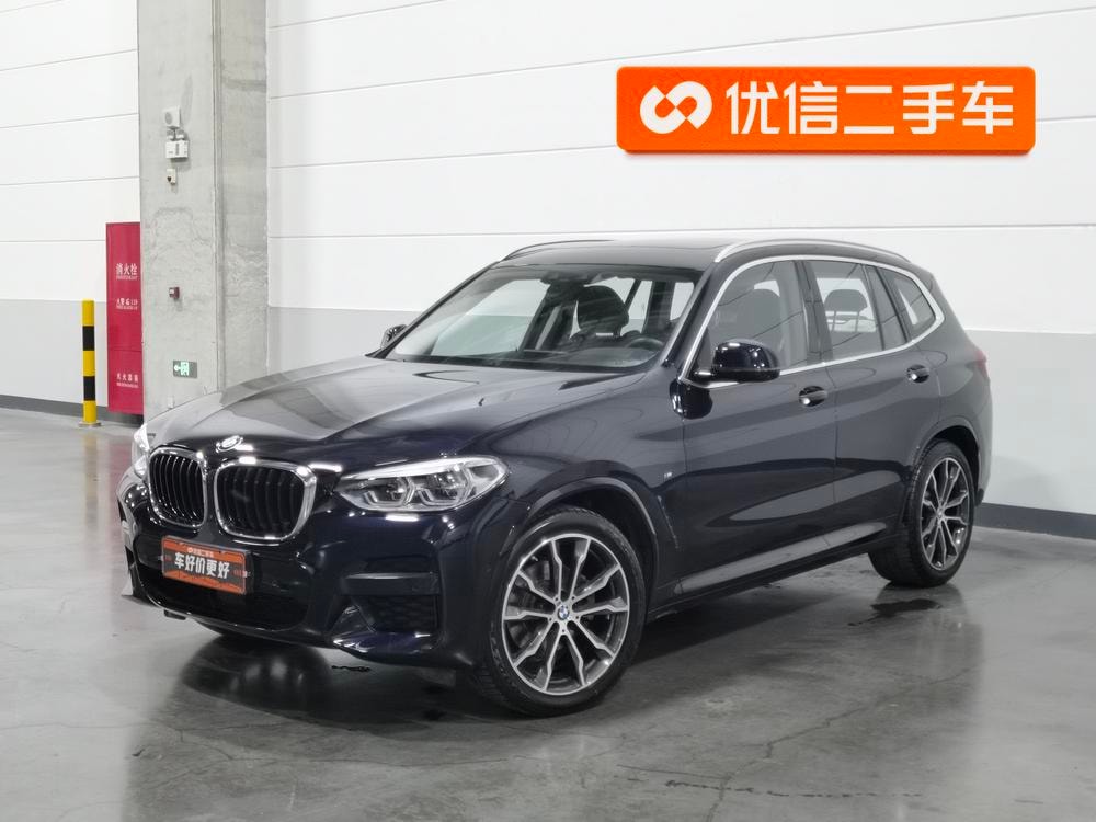 BMW X3 2021 — фото автомобиля
