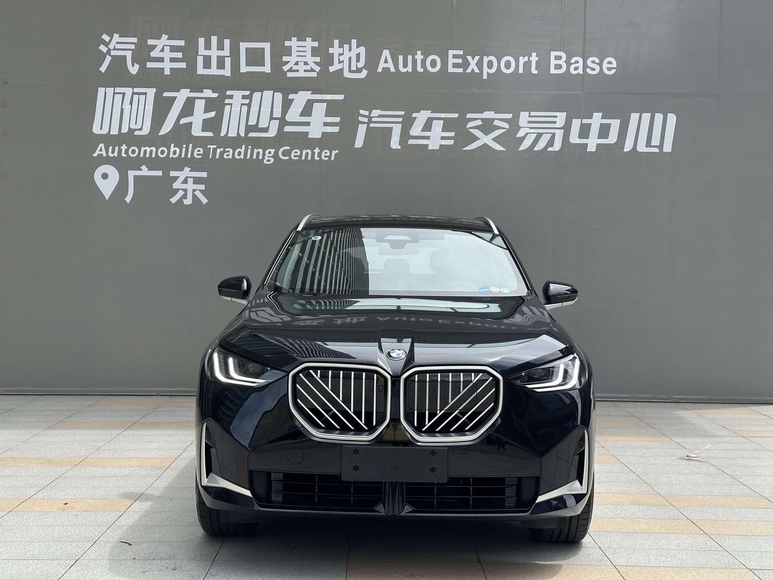 BMW X3 2025 — фото автомобиля 1